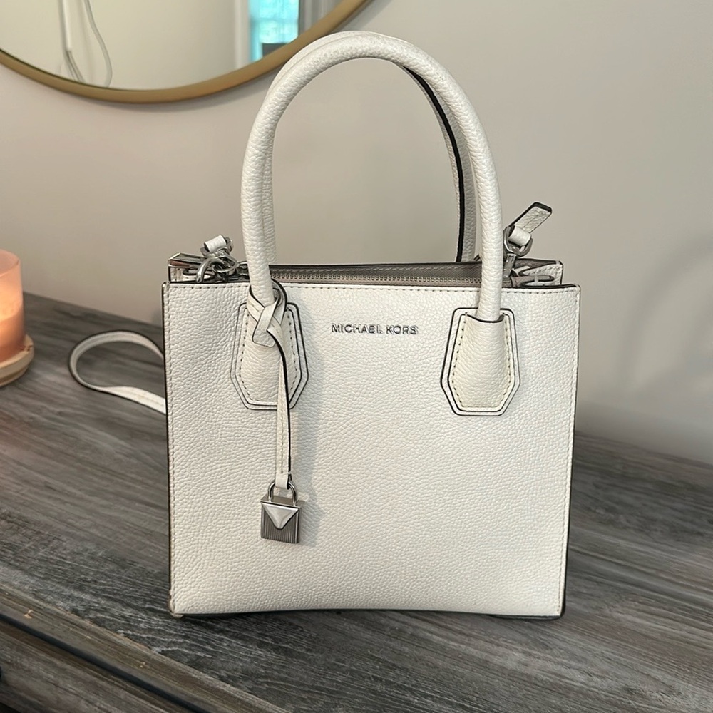 Michael Kors - Mercer Pebble Leather Crossbody